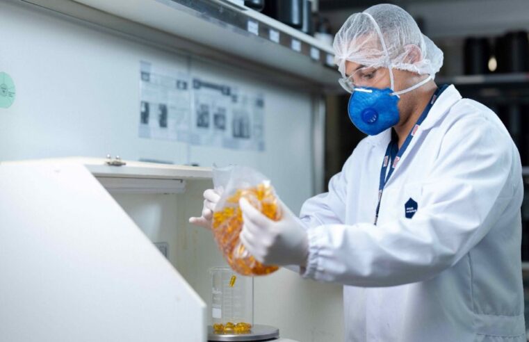 Laboratório de manipulação de medicamentos da Drogaria Araujo se consolida como um dos maiores do Brasil