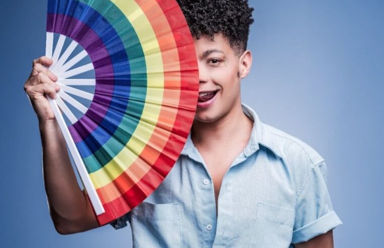Rafa Ventura lança single “MPB – Música pra Bicha” no Dia do Orgulho