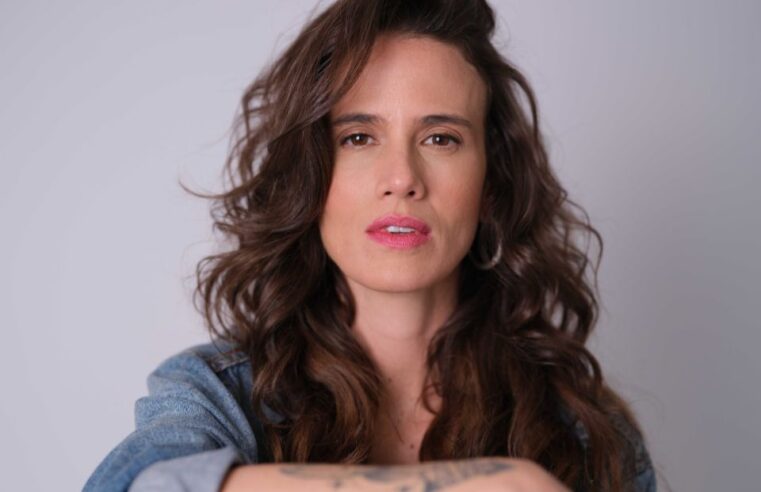 Ana Cañas leva “Vida Real” para a estrada