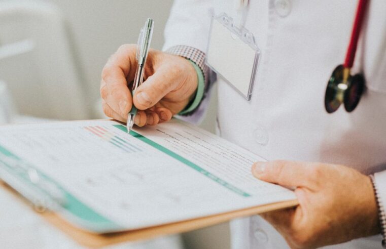 Judicialização contra planos de saúde cresce e pressiona sistema de atendimento