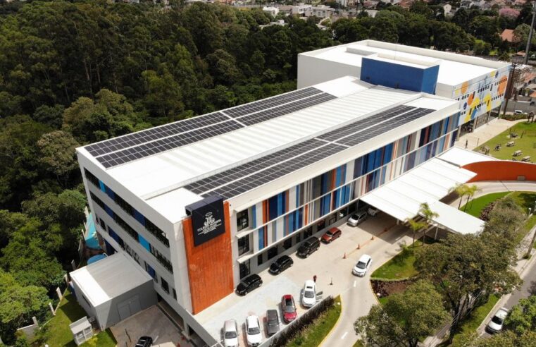Rede de Ensino conquista certificação internacional e garante consumo de 100% de energia renovável em todas as unidades