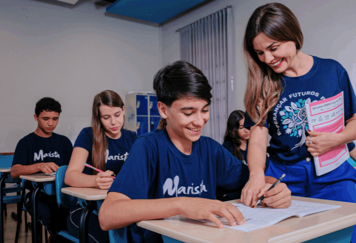 Cresce número de inscrições no ENEM e escolas intensificam preparação