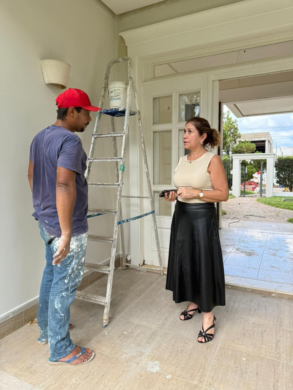 Arquitetura e design em ebulição: mostra Iluminare 2026 transforma casa icônica de Sinop, Mato Grosso, em canteiro criativo