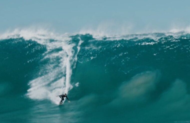 Lucas Chumbo encara swell histórico entre Santa Catarina e Rio em busca de possível novo recorde brasileiro de ondas gigantes