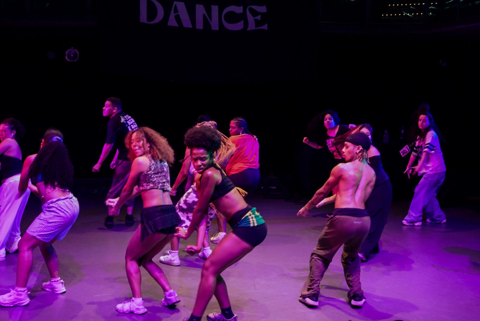 220 Dance leva artista de projetos com Rihanna à Cidade Tiradentes