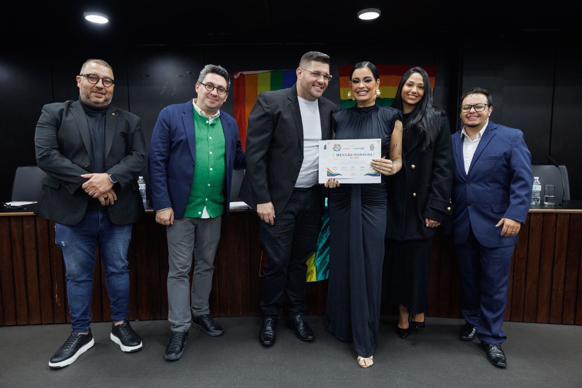 “A Cultura Tem Todas as Cores”: ato solene na Assembleia destaca arte periférica e diversidade LGBTQIAP+