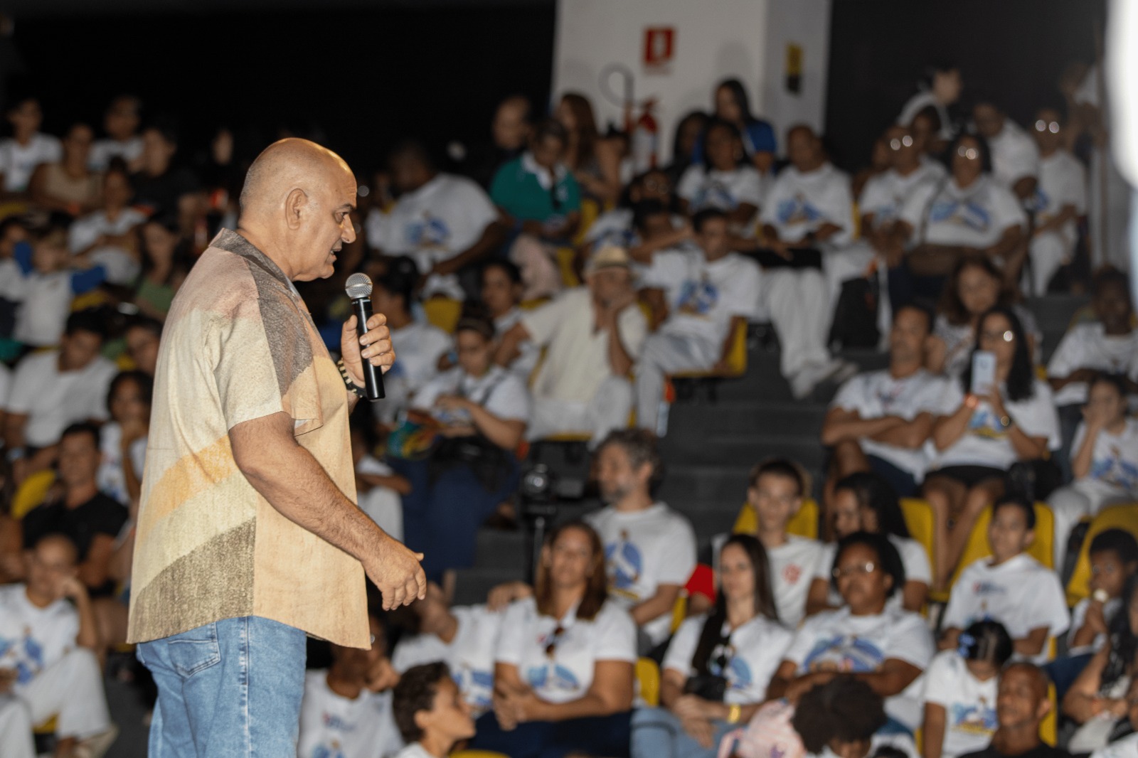 Festival Din Down Down 2026 leva inclusão, arte e capoeira ao Teatro Popular de Niterói