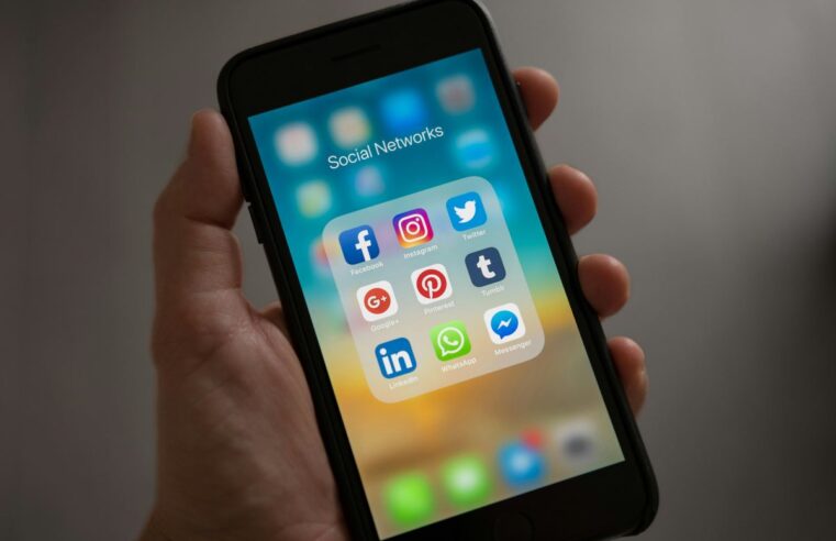Painel SMM: Como Escolher a Melhor Plataforma para Gerenciar Serviços de Redes SociaisPainel SMM: Como Escolher a Melhor Plataforma para Gerenciar Serviços de Redes Sociais