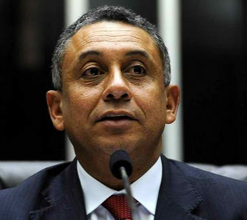 Gilmar Machado (PT-MG) toma posse como deputado federal e inicia seu quinto mandato na Câmara