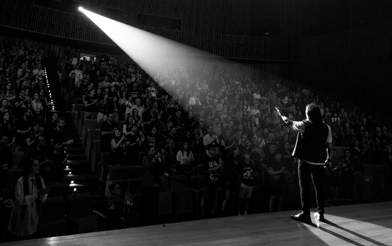 Venosa Sessions: um show que celebra 17 anos de histórias e rock em uma noite especial no Teatro Municipal de Uberlândia