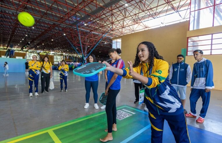 Mormaii promove experiência de pickleball e ativações com atletas e visitantes nos Jogos da Juventude CAIXA 2026